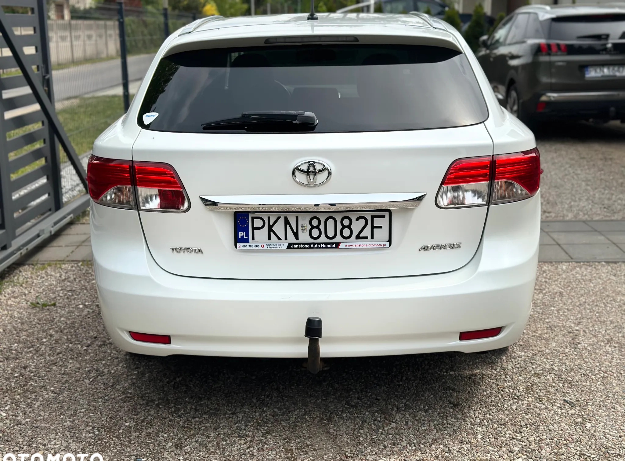 Toyota Avensis cena 48900 przebieg: 183500, rok produkcji 2014 z Góra małe 529